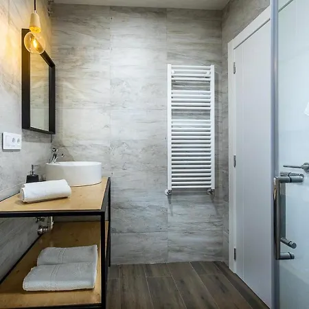 بيت شباب Langre Homely *