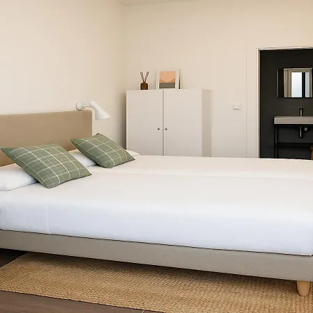 Langre Homely Hostel Galizano