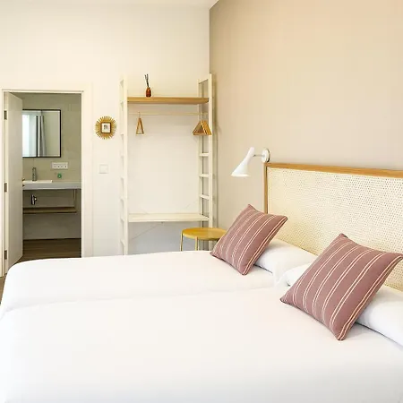 Langre Homely Hostel *